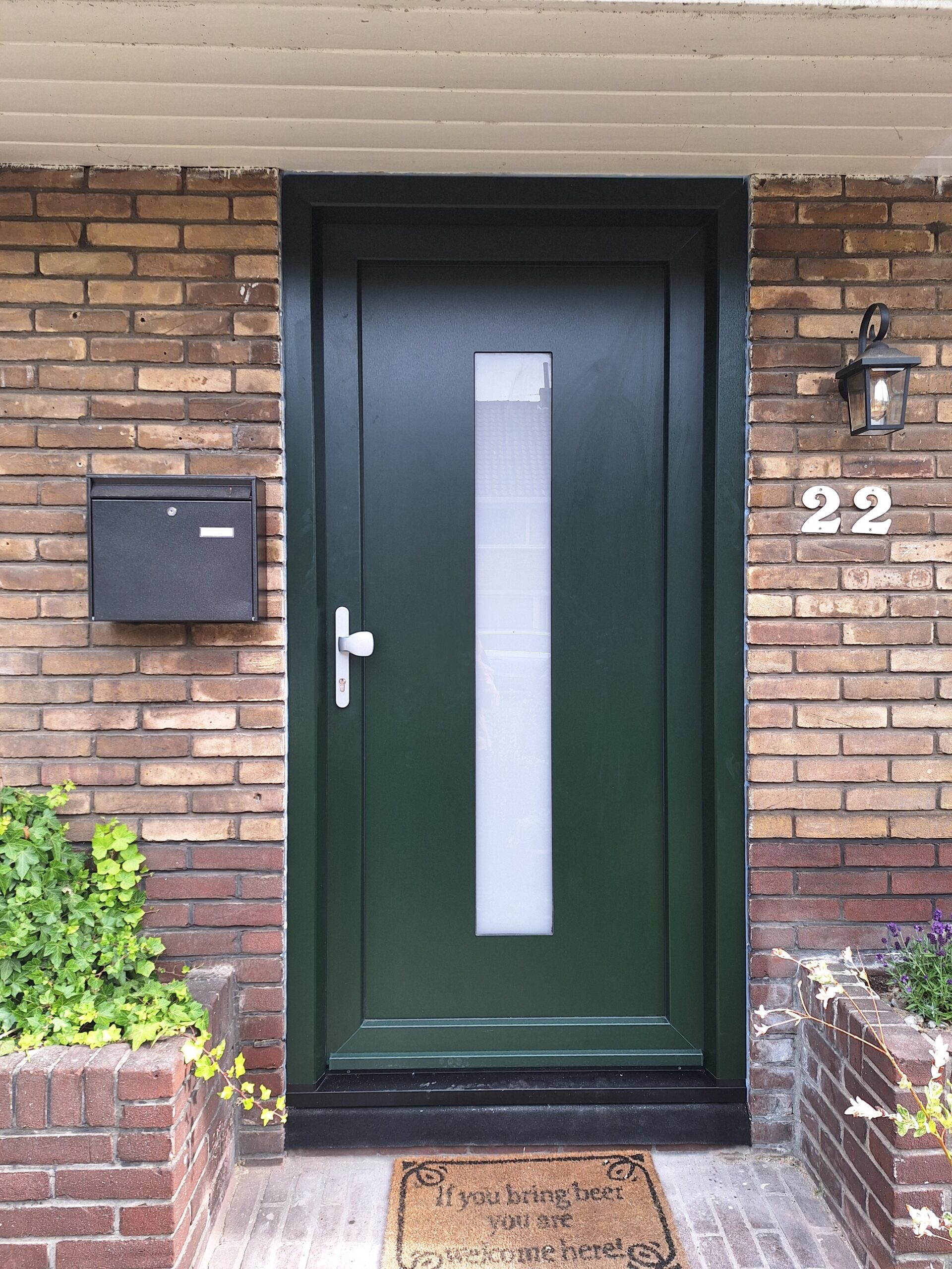 Kunststof voordeur Aluplast 7000NL geplaatst door Glaseco